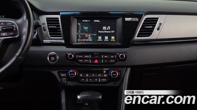 Kia Niro 2018 — photo 20