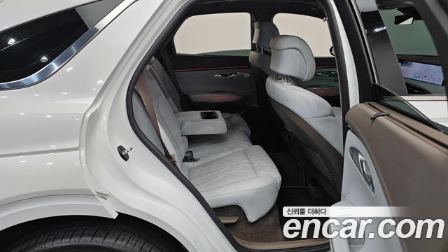 Genesis GV70 2025 — photo 17