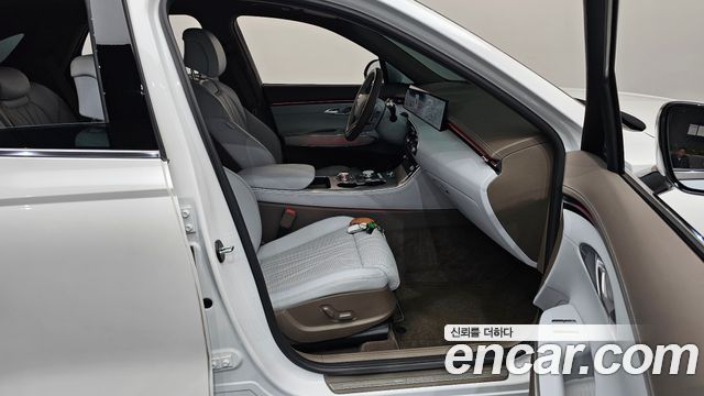 Genesis GV70 2025 — photo 16