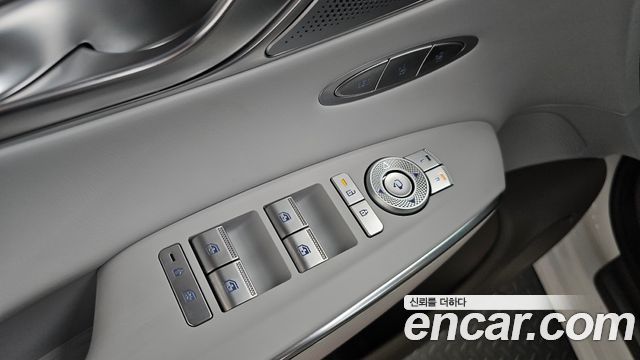 Genesis GV70 2025 — photo 29