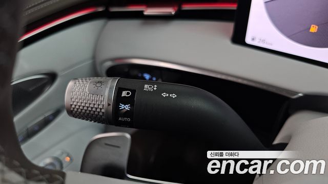 Genesis GV70 2025 — photo 38