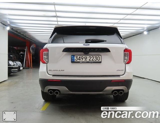 Ford Explorer 2021 — photo 4