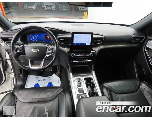 Ford Explorer 2021 — photo 7