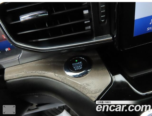 Ford Explorer 2021 — photo 12