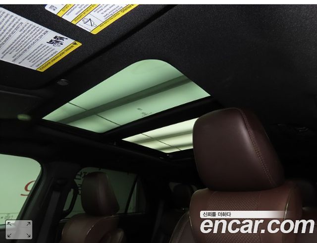 Ford Explorer 2021 — photo 17