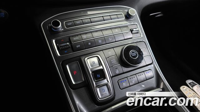 Hyundai Santafe 2021 — photo 12