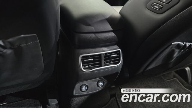 Hyundai Santafe 2021 — photo 30