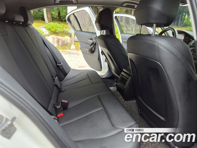 BMW 1-Series 2016 — photo 12