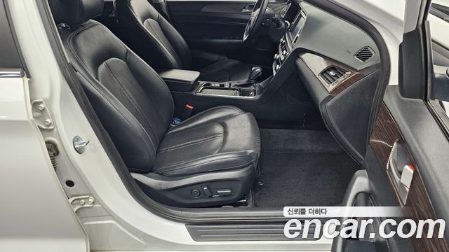 Hyundai Sonata 2019 — photo 12