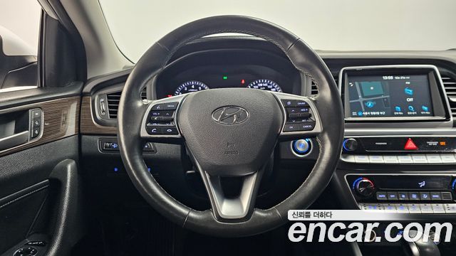 Hyundai Sonata 2019 — photo 13