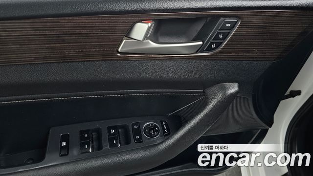 Hyundai Sonata 2019 — photo 18
