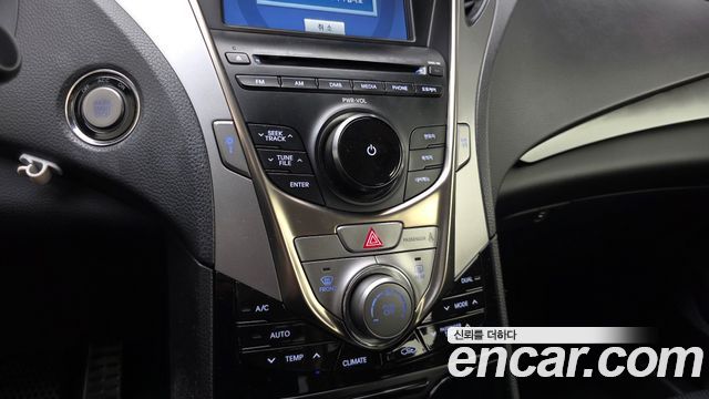 Hyundai Grandeur 2012 — photo 16