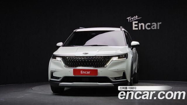 Kia Canival 2021 — photo 3