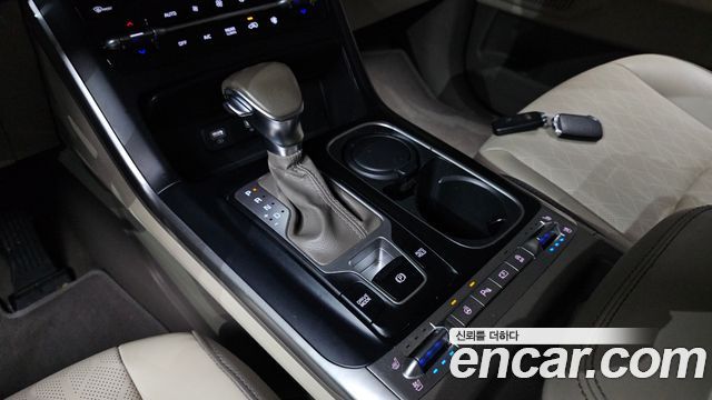 Kia Canival 2021 — photo 9