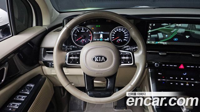 Kia Canival 2021 — photo 13