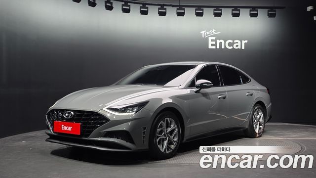 Hyundai Sonata 2022 — photo 1