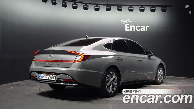 Hyundai Sonata 2022 — photo 2