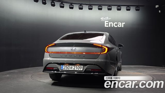 Hyundai Sonata 2022 — photo 4