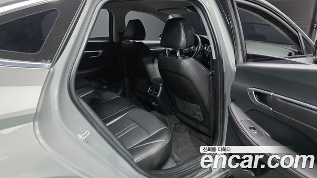 Hyundai Sonata 2022 — photo 12