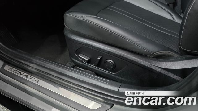 Hyundai Sonata 2022 — photo 19