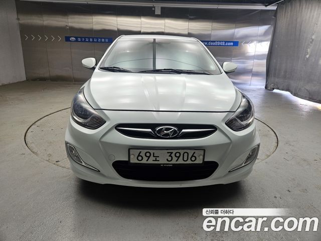 Hyundai Accent 2014 — photo 2