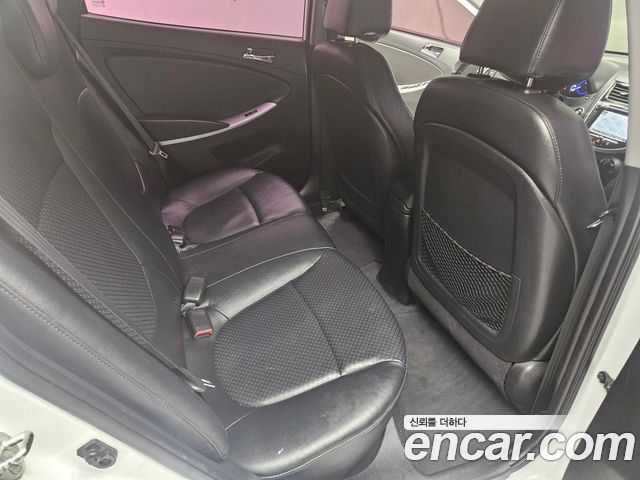 Hyundai Accent 2014 — photo 8