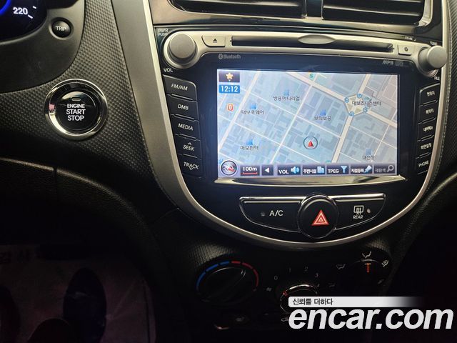 Hyundai Accent 2014 — photo 10