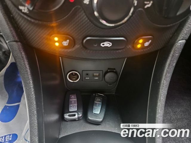 Hyundai Accent 2014 — photo 18