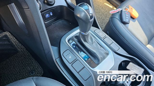 Hyundai Santafe 2016 — photo 9
