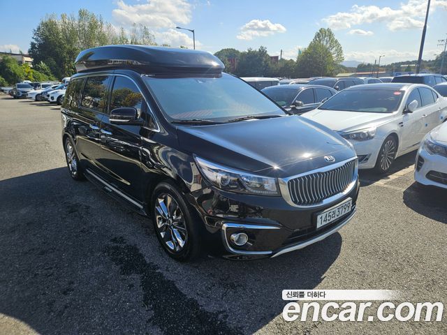 Kia Canival 2016 — photo 1