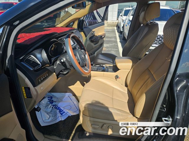 Kia Canival 2016 — photo 7