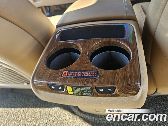 Kia Canival 2016 — photo 14