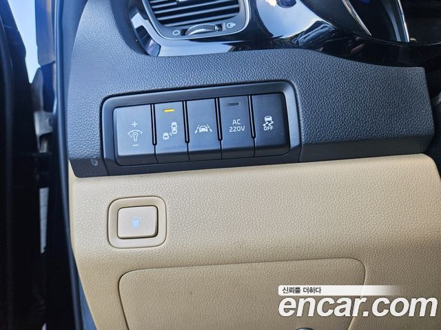 Kia Canival 2016 — photo 19