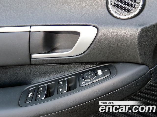 Hyundai Sonata 2020 — photo 11