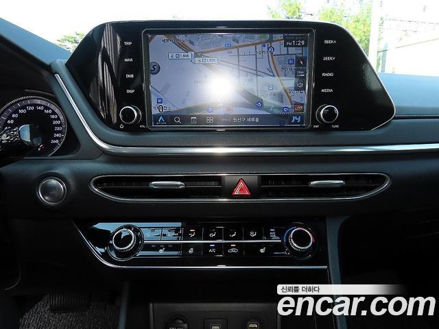 Hyundai Sonata 2020 — photo 14