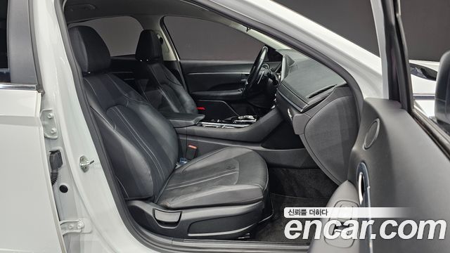 Hyundai Sonata 2020 — photo 16