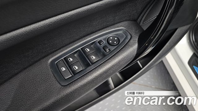 BMW 1-Series 2016 — photo 26