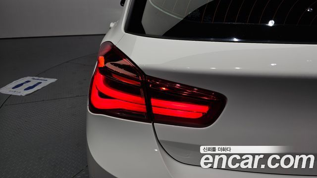 BMW 1-Series 2016 — photo 9
