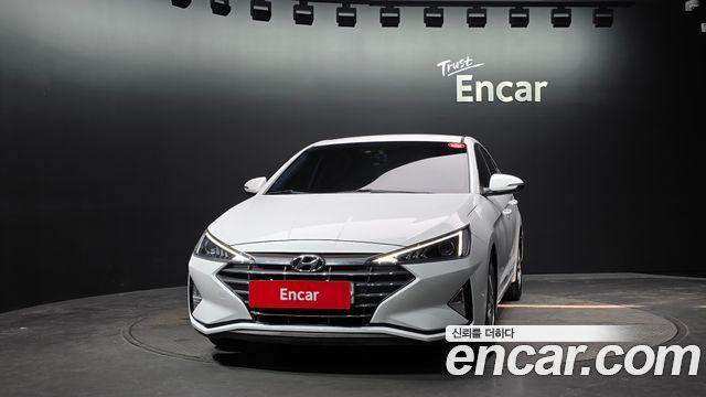 Hyundai AVANTE 2020 — photo 3