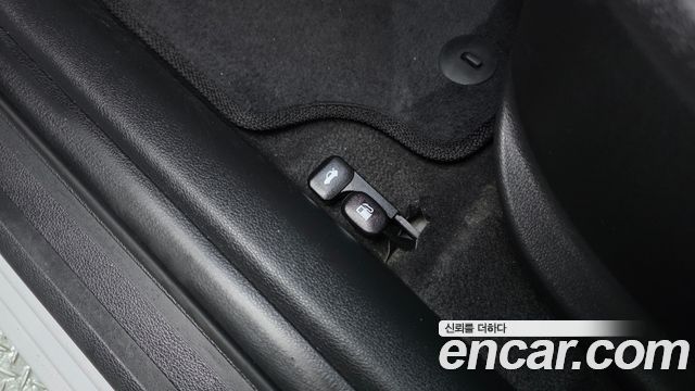 Hyundai AVANTE 2020 — photo 30