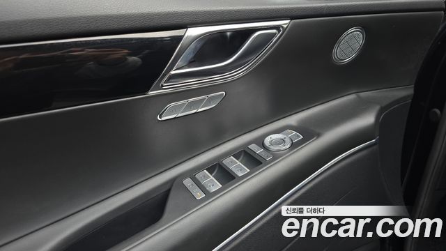 Genesis GV80 2020 — photo 23