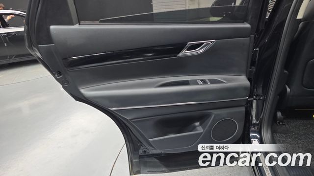 Genesis GV80 2020 — photo 15