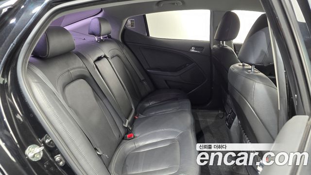 Kia K5 2013 — photo 17