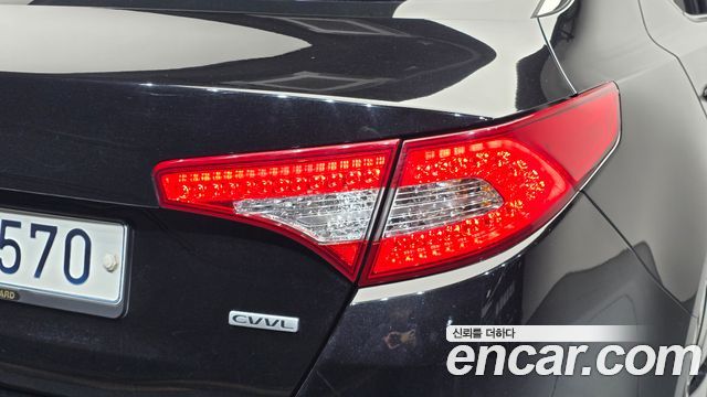 Kia K5 2013 — photo 9