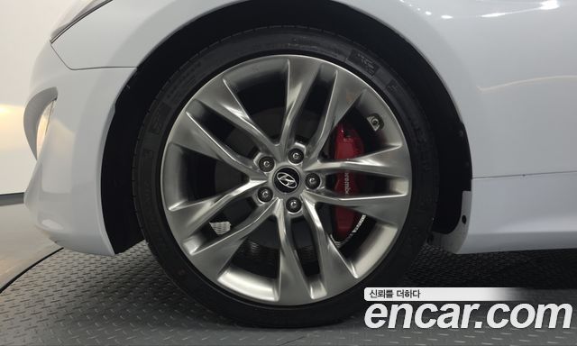 Hyundai Genesis 2014 — photo 5