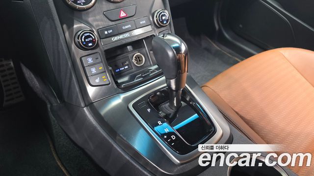 Hyundai Genesis 2014 — photo 12