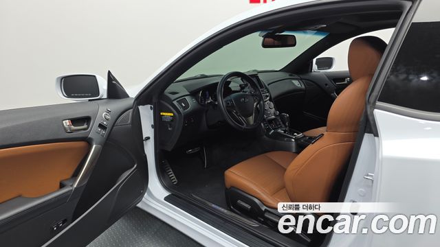 Hyundai Genesis 2014 — photo 13