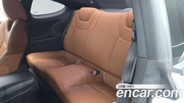 Hyundai Genesis 2014 — photo 17