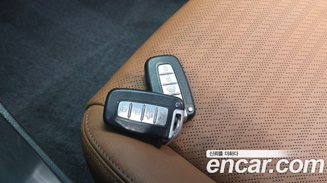 Hyundai Genesis 2014 — photo 21