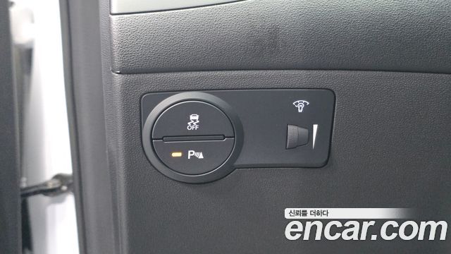 Hyundai Genesis 2014 — photo 26